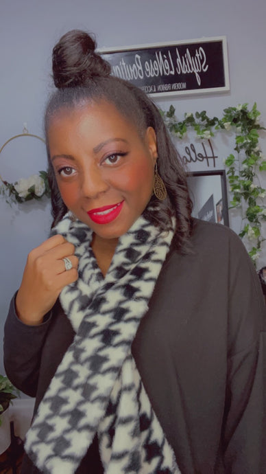 Houndstooth  Faux Fur Scarf