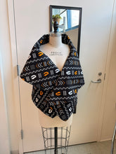 Load image into Gallery viewer, Cropped Reversible LeNese Custom Wrap Vest