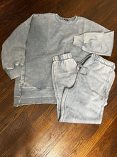 Load image into Gallery viewer, Acid Wash Fleece Hi-low Hem Pullover with Drawstring Pants Set, Plus