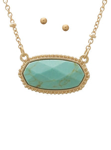 Natural stone gold tone necklace et