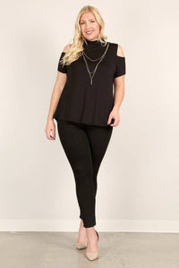 Jazz, Short Sleeve Cut Out Knit Top With Necklace, Plus