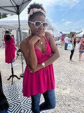Load image into Gallery viewer, Stylish Cut Out detail Sunglasses