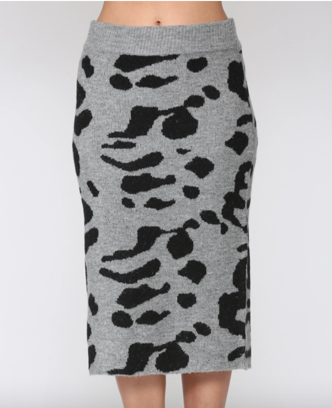 Samara, Sweater Knit Leopard Print Midi Skirt