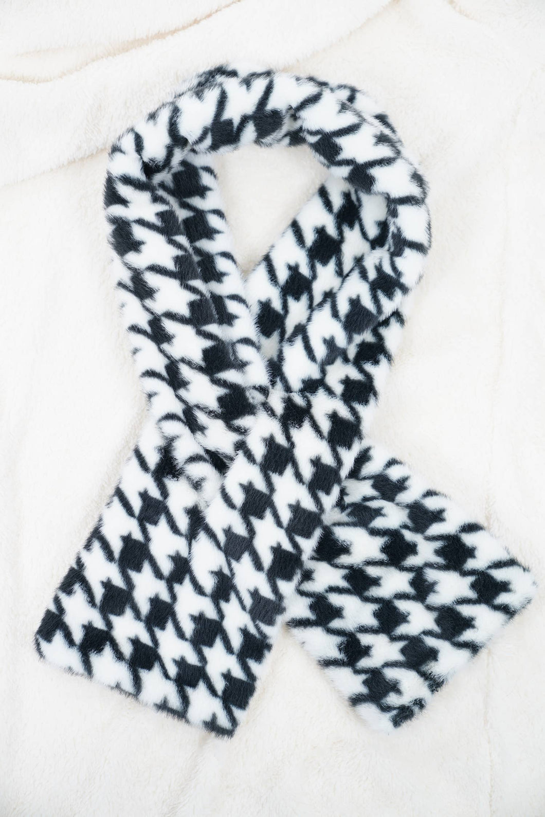 Houndstooth  Faux Fur Scarf